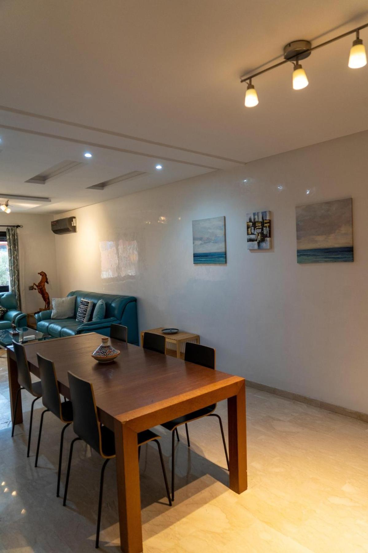 Two Bed Luxury Appt With Air Conditioning Parking And Pool Marrakesh